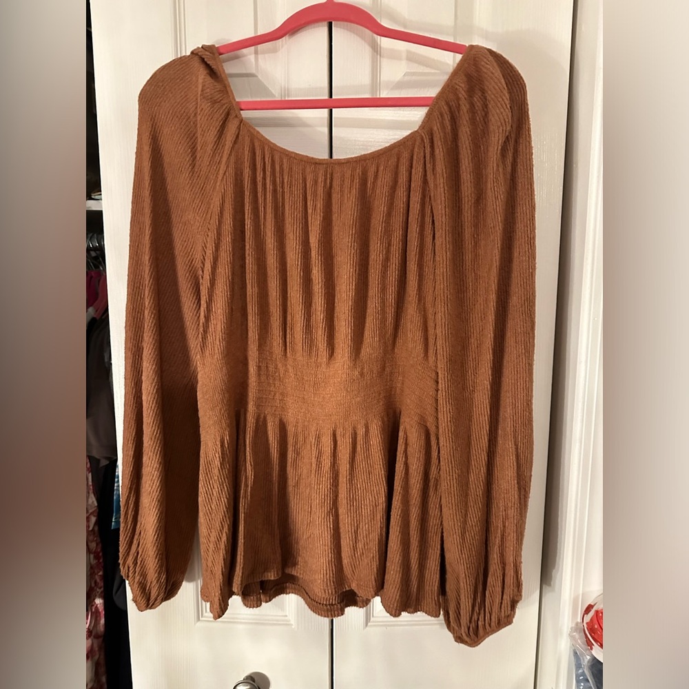 Arula top size B - Picture 3 of 3